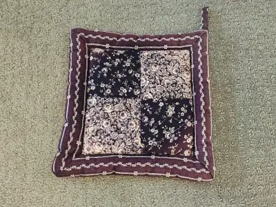 Handcrafted Floral Pot Holder / Trivet by Suttles and Seawinds, View more
