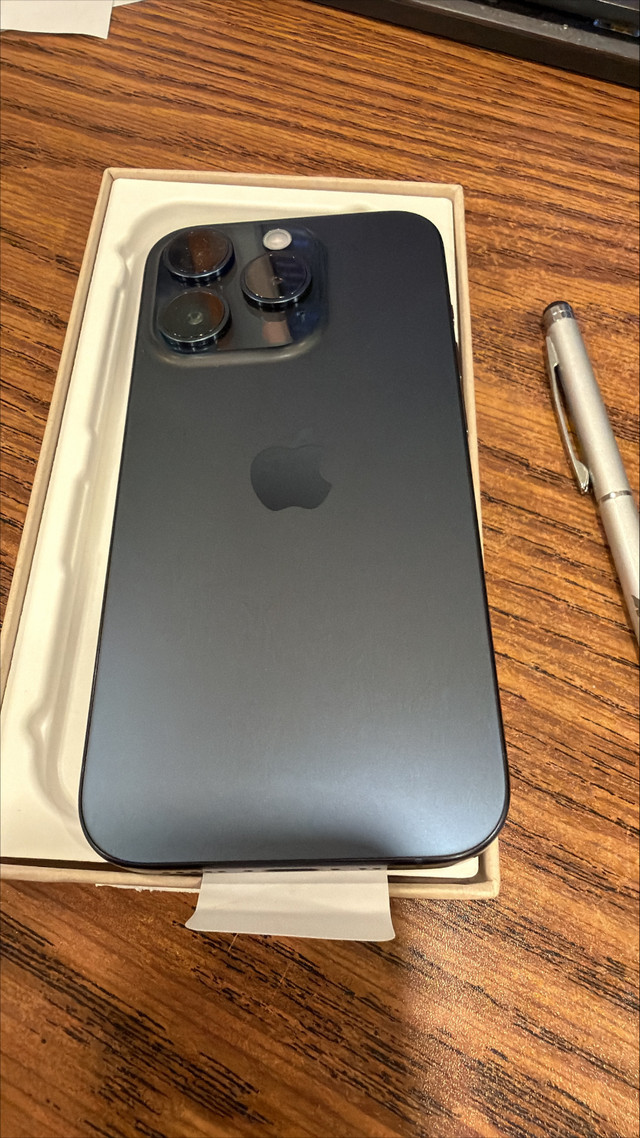 iPhone 15 Pro 128GB Blue - 100% Battery AppleCare Replacement in Cell Phones in City of Toronto - Image 3