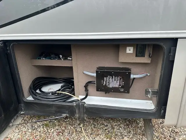 2019 Jayco Embark 39T2 Motorhome - Low Miles in RVs & Motorhomes in Grande Prairie - Image 19