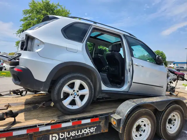 $ Cash For Your Scrap Vehicle - Picked Up At Your Location in Towing & Scrap Removal in St. Catharines - Image 11