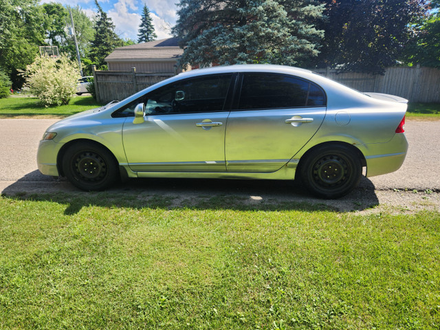 2011 Honda Civic 4Dr, SE, Manual trans. in Cars & Trucks in Hamilton - Image 4