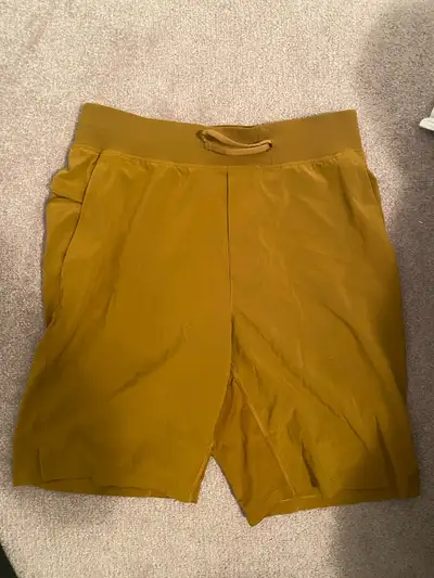 Mens lululemon THE Short 9 inch Gold Small, View more