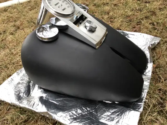 HARLEY SHOVELHEAD 5 Gal & 3 1/2 GAS TANKS W/DASH and SPEEDO in Motorcycle Parts & Accessories in Markham / York Region - Image 9