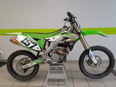 Looking for a race ready bike? This bike has been upgraded with a 270cc big bore kit, oversized fron...