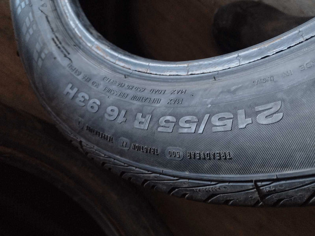 2 pneus d'été 215/55r16 continental en bon état  dans Pneus et jantes  à Victoriaville - Image 3