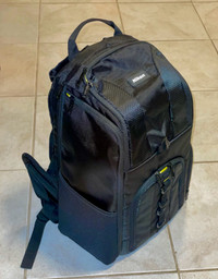 *NEW* NIKON Backpack Photo Camera Tripod Laptop Rain Cover Bag