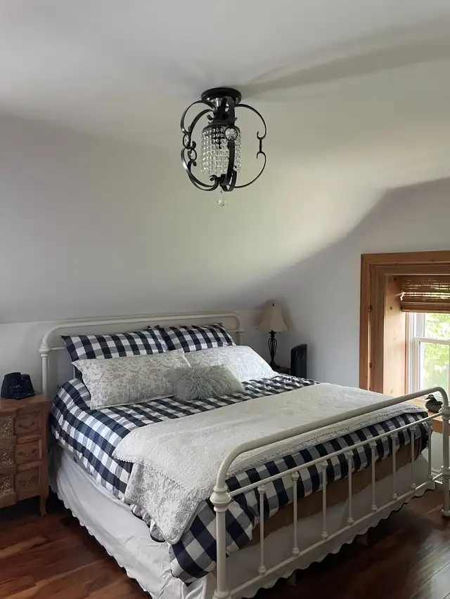 ❄️ Ski Season Rental – Quiet 2 Bedroom Home in Meaford ❄️ in Ontario in Canada - Image 10