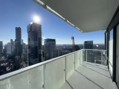 Fe✔male Only! Room for Rent in 3-Bedroom Condo – Yonge & College | All-Inclusive Location: 501 Yonge...