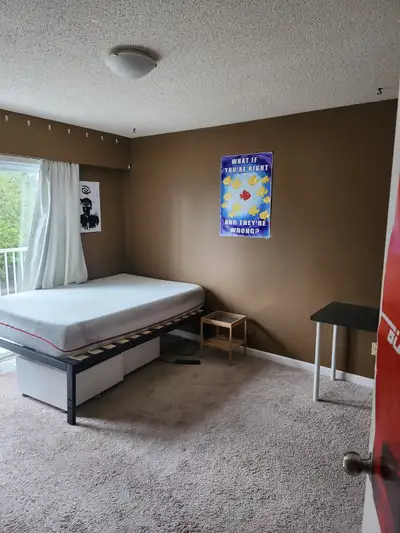 Private room with half-bathroom and private balcony available for rent. Room is located within an up...