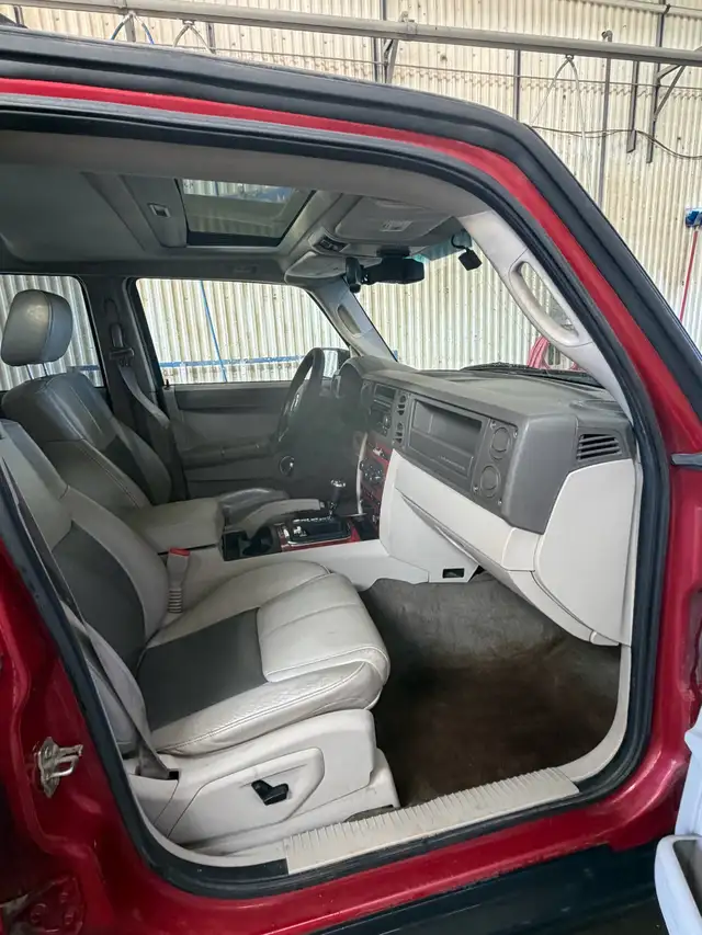 2008 Jeep Commander 4X4570156158236108805