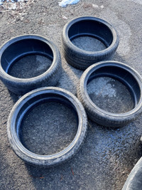 4 pneus d’été 21’’ pirelli quasiment neuf - valeur de 4000$