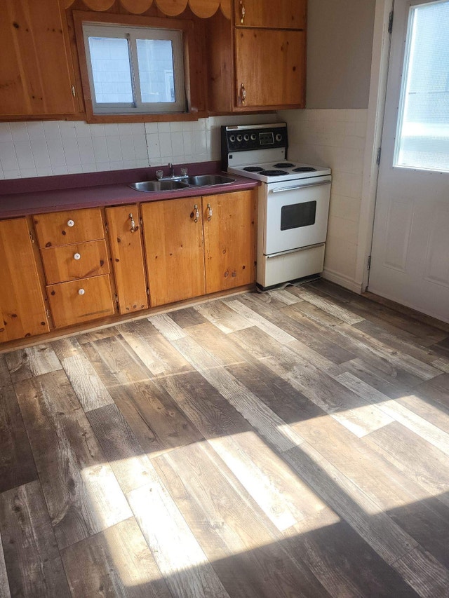 3 bed 1 bath Duplex for Rent Springhill Long Term Rentals Truro