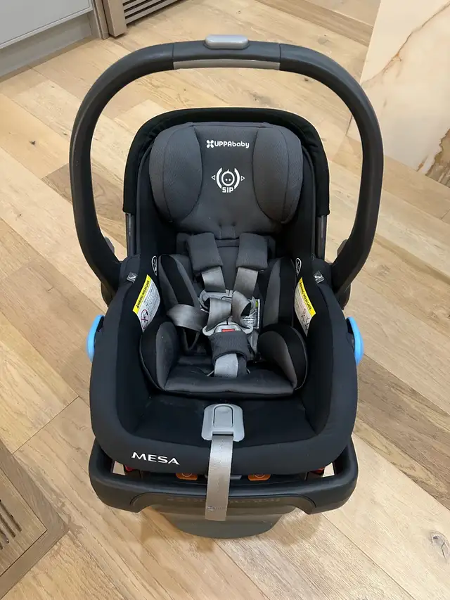 Uppa Baby Mesa V2 Infant Car Seat with CozyGanoosh cover  in Strollers, Carriers & Car Seats in Mississauga / Peel Region - Image 2