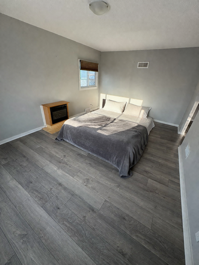 Room for Rent Near Calgary Airport (YYC) The Room: Private, clean, and quiet. Fully furnished. Share...