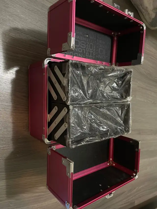 3 NEW jewelry/cosmetic organizer cases/ boxes in Other in Calgary - Image 6