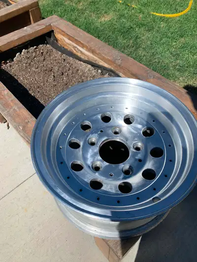 Im trying to find a set of Ford factory 10 hole Alcoa wheels- the ones with the fake rivets. Like th...