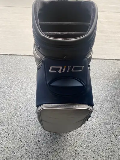 Taylormade Qi10 Staff bag, View more