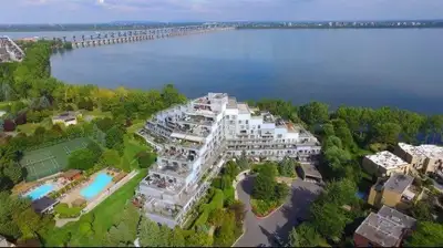 Condo IDS  à louer 1 800$