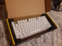 E-Yoosu Z-88 Gaming Keyboard w/ Original Box