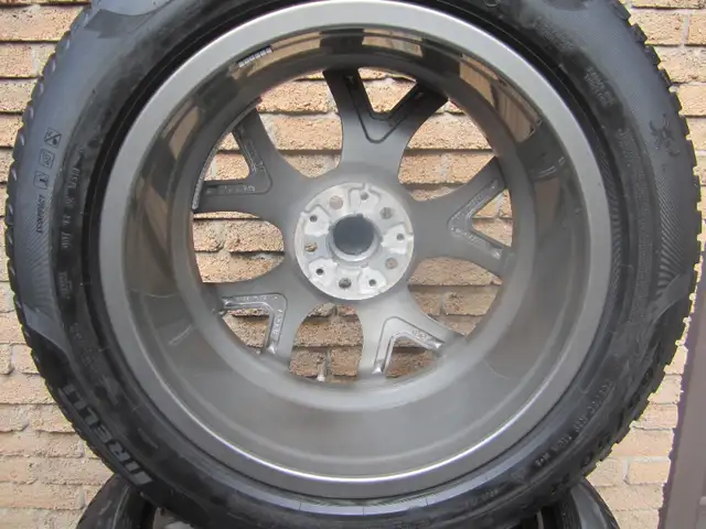 Next to new 2023 BMW X5 X6 factory 19"wheel  snow set style 735 in Tires & Rims in Oakville / Halton Region - Image 7