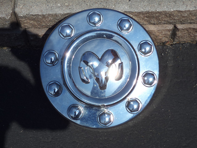 DODGE RAM HUB COVER (one only) in Other Parts & Accessories in City of Toronto - Image 3