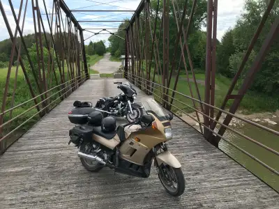 2005 Kawasaki ZG1000 (Concours) 42,000kms . 1 season on new front and back tires . New rear brake pa...