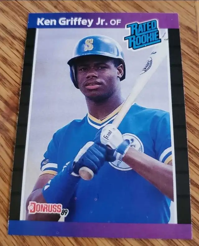 Ken Griffey Jr.  Donruss Rookie Card  in Arts & Collectibles in City of Toronto - Image 2