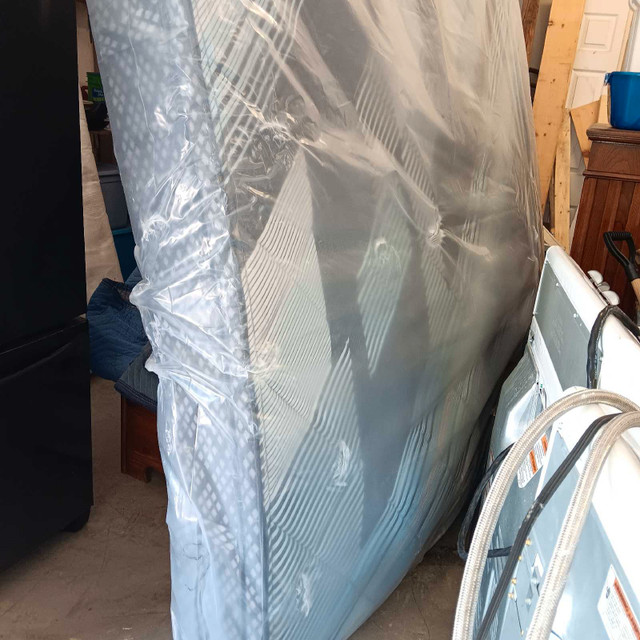 matelas king  dans Lits et matelas  à Sherbrooke