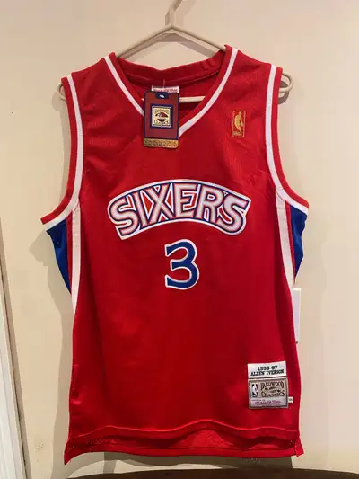 I have a Philadelphia 76’ers Allen Iverson #3 NBA hardwood vintage classics mitchell & ness mens sma...