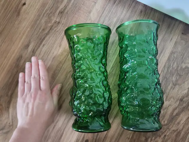 2 VINTAGE green glass vases (Hoosier Glass + E.O. Brody) $10 ea. in Arts & Collectibles in Fredericton - Image 5