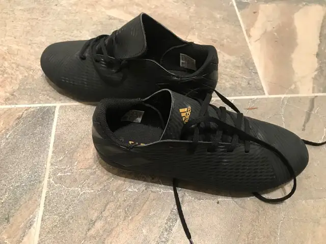 Adidas football shoes cleats (Size 6) in Men's Shoes in Richmond - Image 4