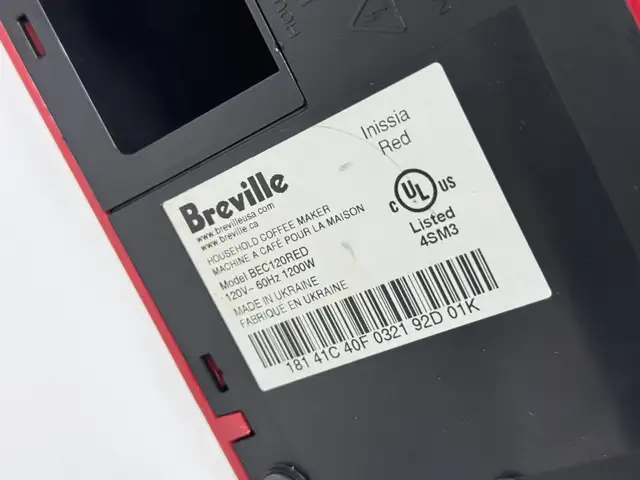 Breville Nespresso Inissia Red Original Espresso Machine in Coffee Makers in Ottawa - Image 5