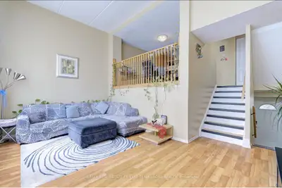 3 Bedroom 2 Baths Townhome for Rent Downtown Mississauga