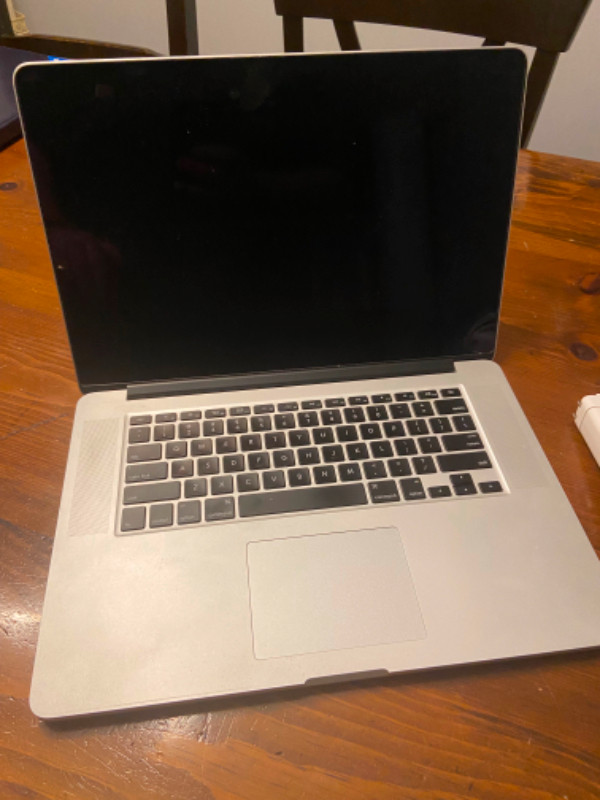 MacBook Pro 15" Retina in Laptops in Calgary