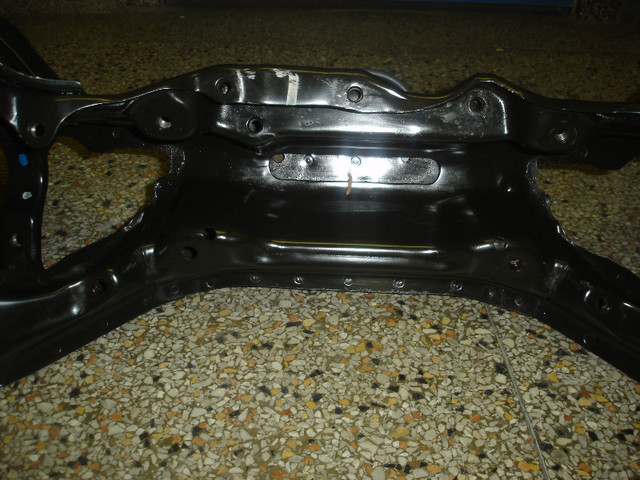 Honda accord cross member V6 1998-2002 /subframe en avant dans Moteur, Pièces de Moteur  à Ville de Montréal - Image 4