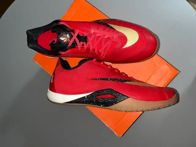 Nike hyperlive 420216619937320964