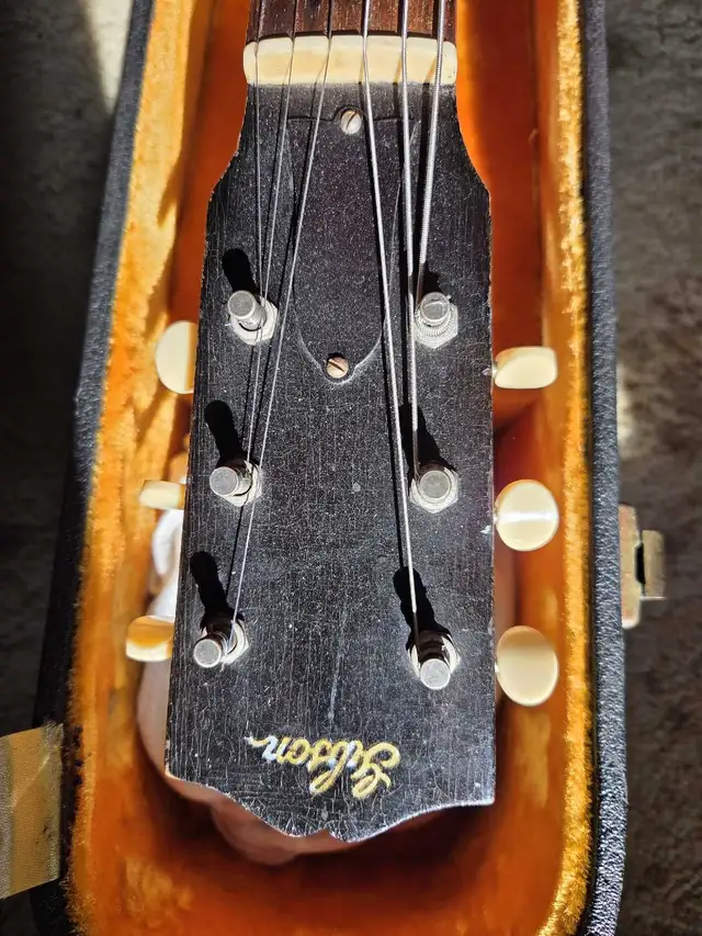 1935 Gibson L 50 in Guitars in Hamilton - Image 4