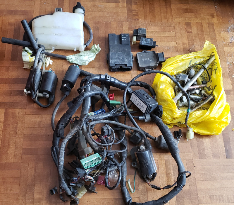 HONDA VFR 750 coil harness ECU rectifier prestone relay wire 97
