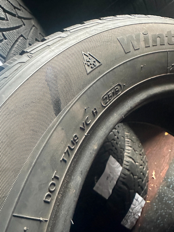 205/60R16 Hankook Winter I-Pike- SINGLE TIRE - USED in Tires & Rims in Mississauga / Peel Region - Image 2