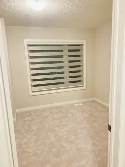 Sharing Rooms Available in Brantford girls or couples are welcome. Room has private washroom Clean,...