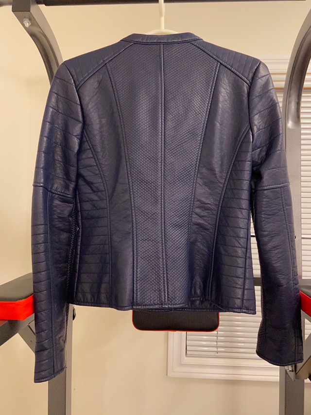 BNWT Guess Megan Moto Jacket in Navy Blue in Women's - Tops & Outerwear in Markham / York Region - Image 4