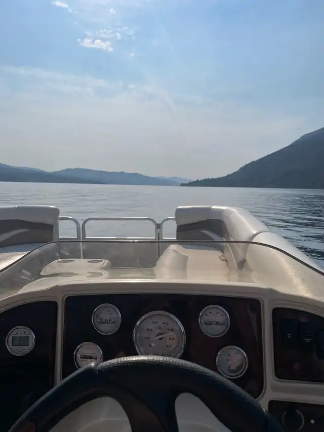 Resort Property in Magna Bay, BC62864383263489124