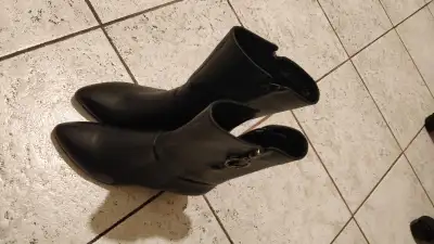 Leather boots, View more