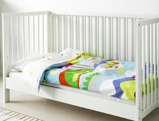 Ikea Gulliver - Crib with clean, high quality mattress in Cribs in Ottawa - Image 3