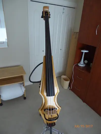 Messenger Electric Upright Bass, View more
