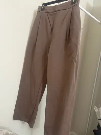 Pantalon zara, View more