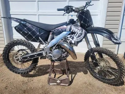2000 CR125R I've owned this bike since New. Raced 00/01 season and pretty much sat in the shed since...