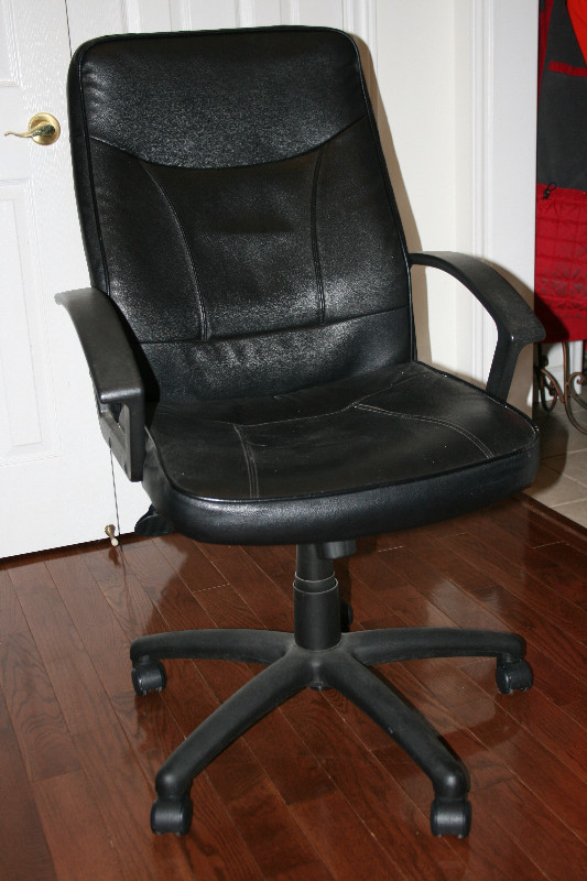office chairs for sale -- 1/2 price in Chairs & Recliners in Oshawa / Durham Region
