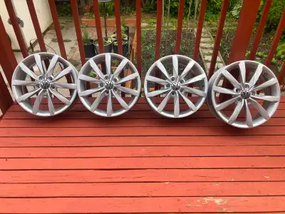 Volkswagen OEM 15x112x17"Aluminum Rims. VW Jetta Wagon OEM Rims. Fits Most VW and Audi Cars. ET or O...