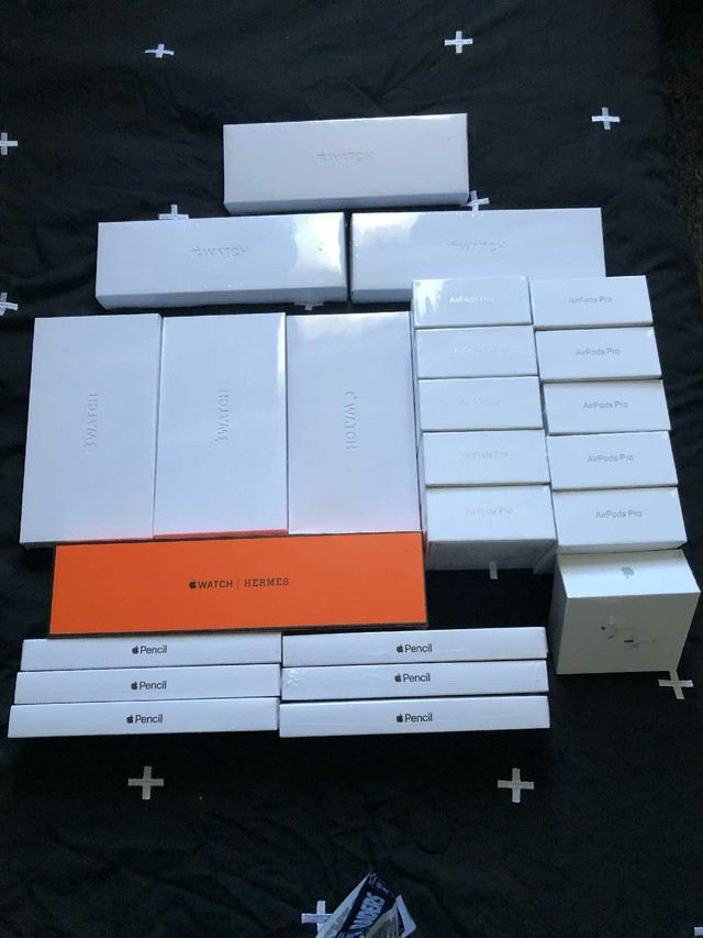 Airpods Pro 2/Apple Watch 9/ Ultra Watch 9/Hermes Apple Watch in Cell Phone Accessories in Tricities/Pitt/Maple